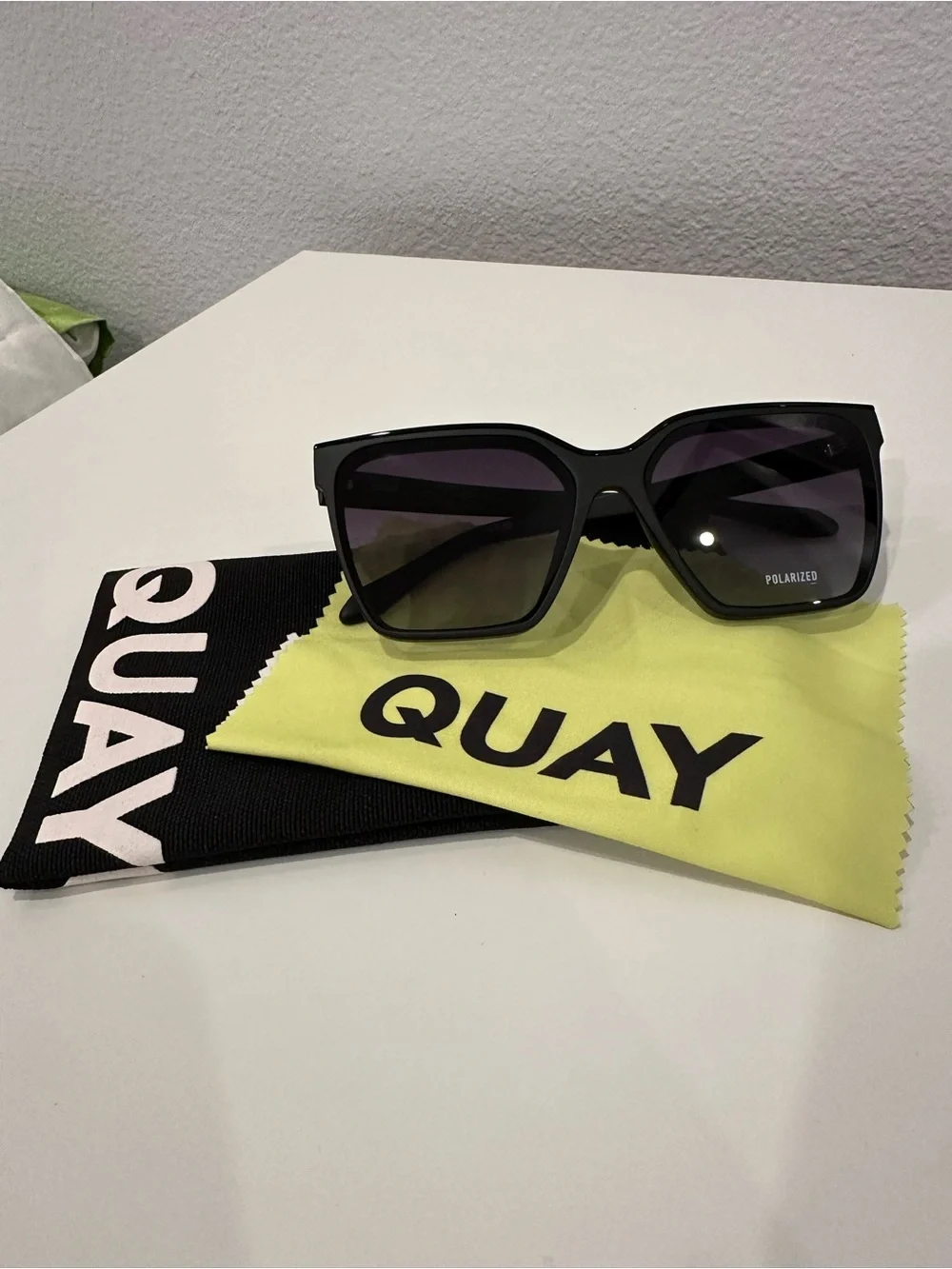 Quay Australia brand new